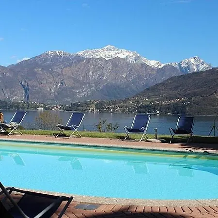 Sleeps 5 Pool Wifi *